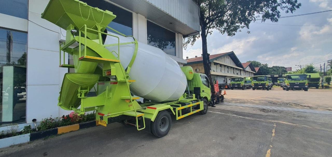Sewa Truck Mixer 3m³ dan 7m³ gallery